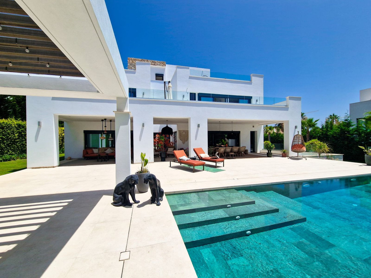 Huis te koop in El Rosario | 5 slaapkamers H5109376