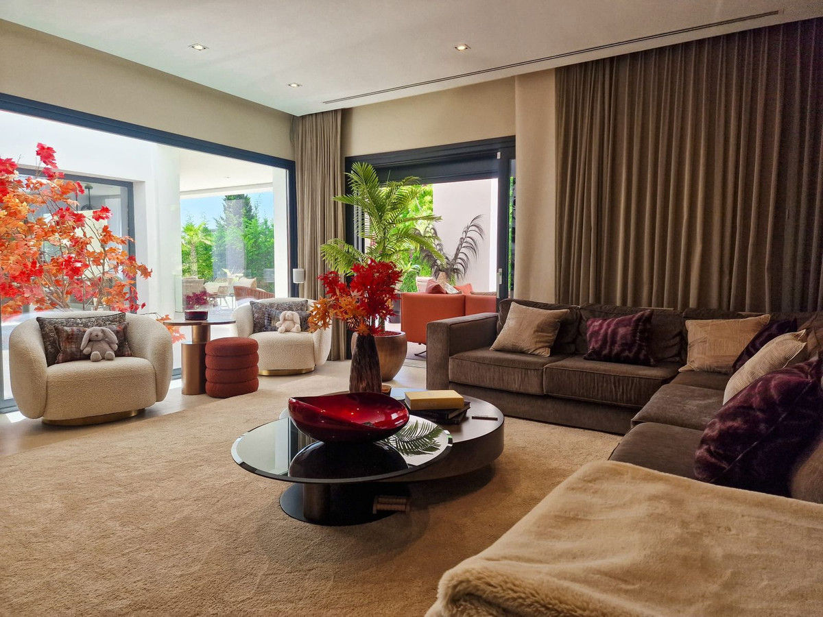 Huis te koop in El Rosario | 5 slaapkamers H5109376