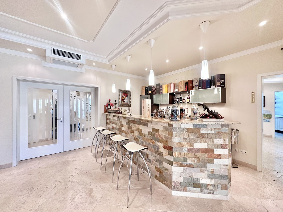 Huis te koop in El Rosario | 6 slaapkamers H5114674