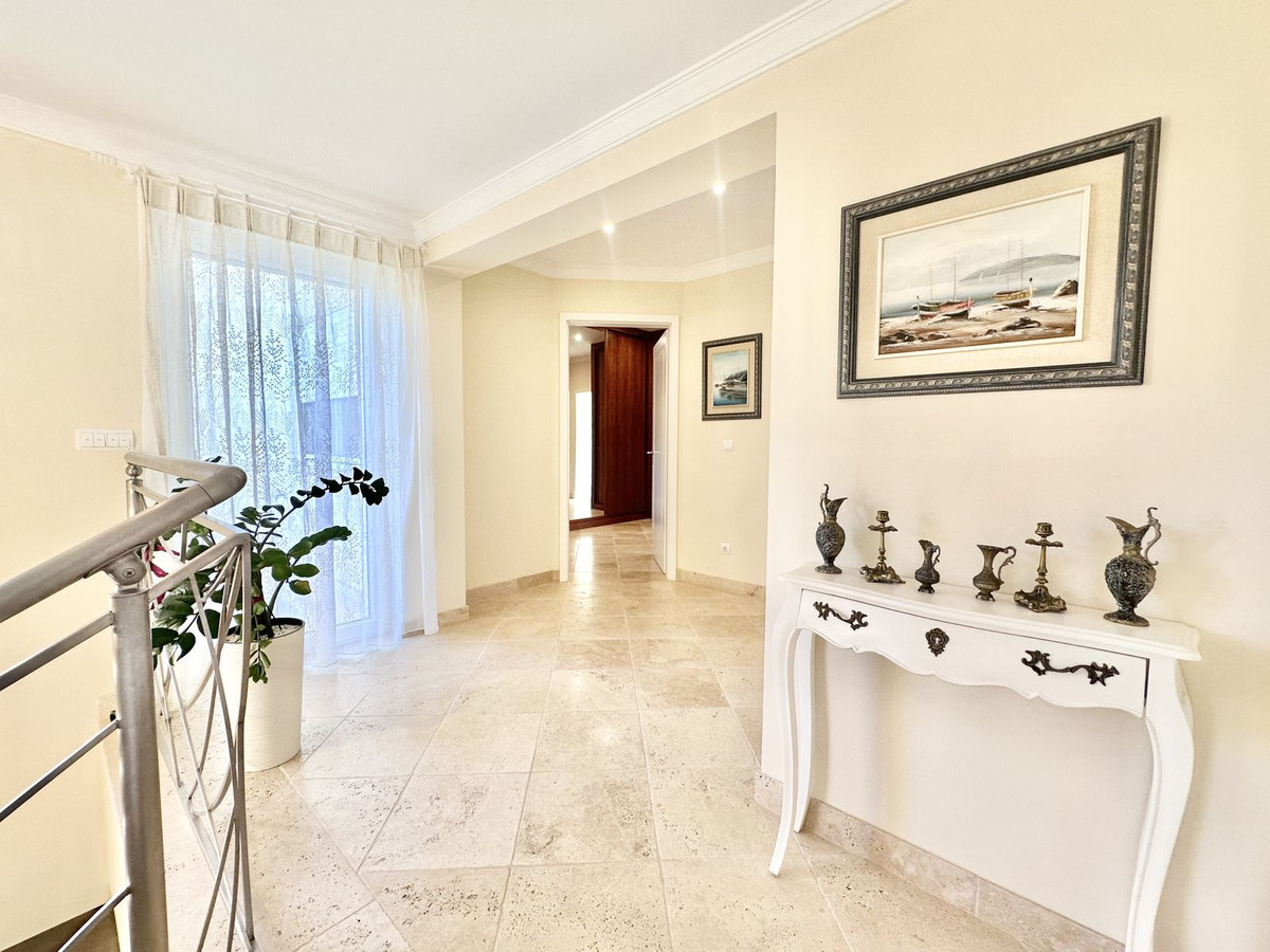 Huis te koop in El Rosario | 6 slaapkamers H5114674