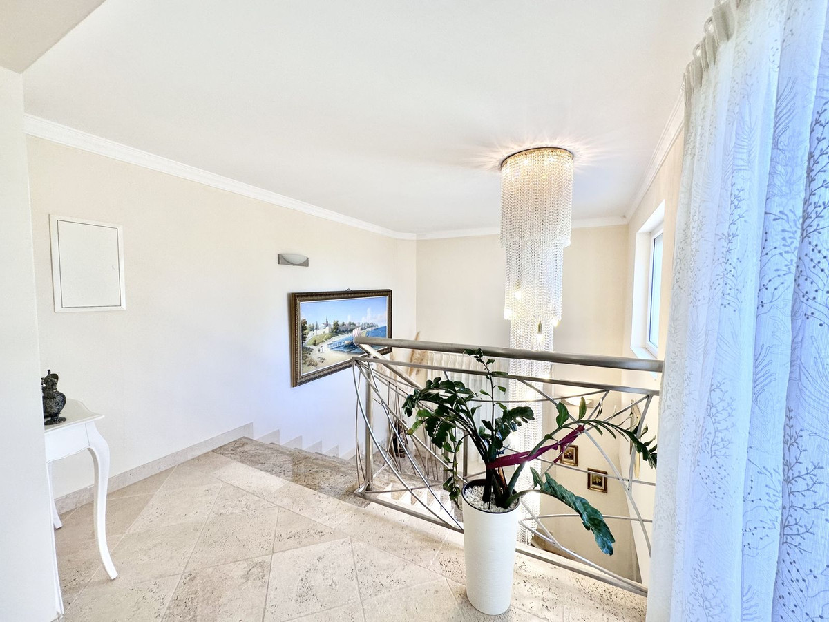 Huis te koop in El Rosario | 6 slaapkamers H5114674