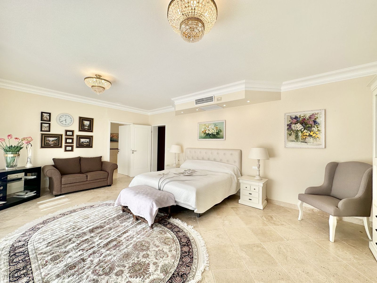 Huis te koop in El Rosario | 6 slaapkamers H5114674