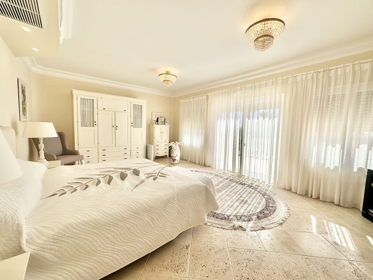 Huis te koop in El Rosario | 6 slaapkamers H5114674