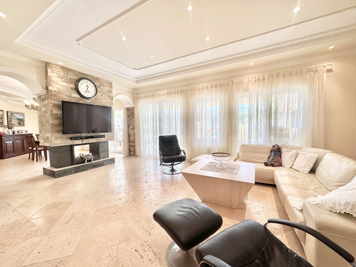 Huis te koop in El Rosario | 6 slaapkamers H5114674