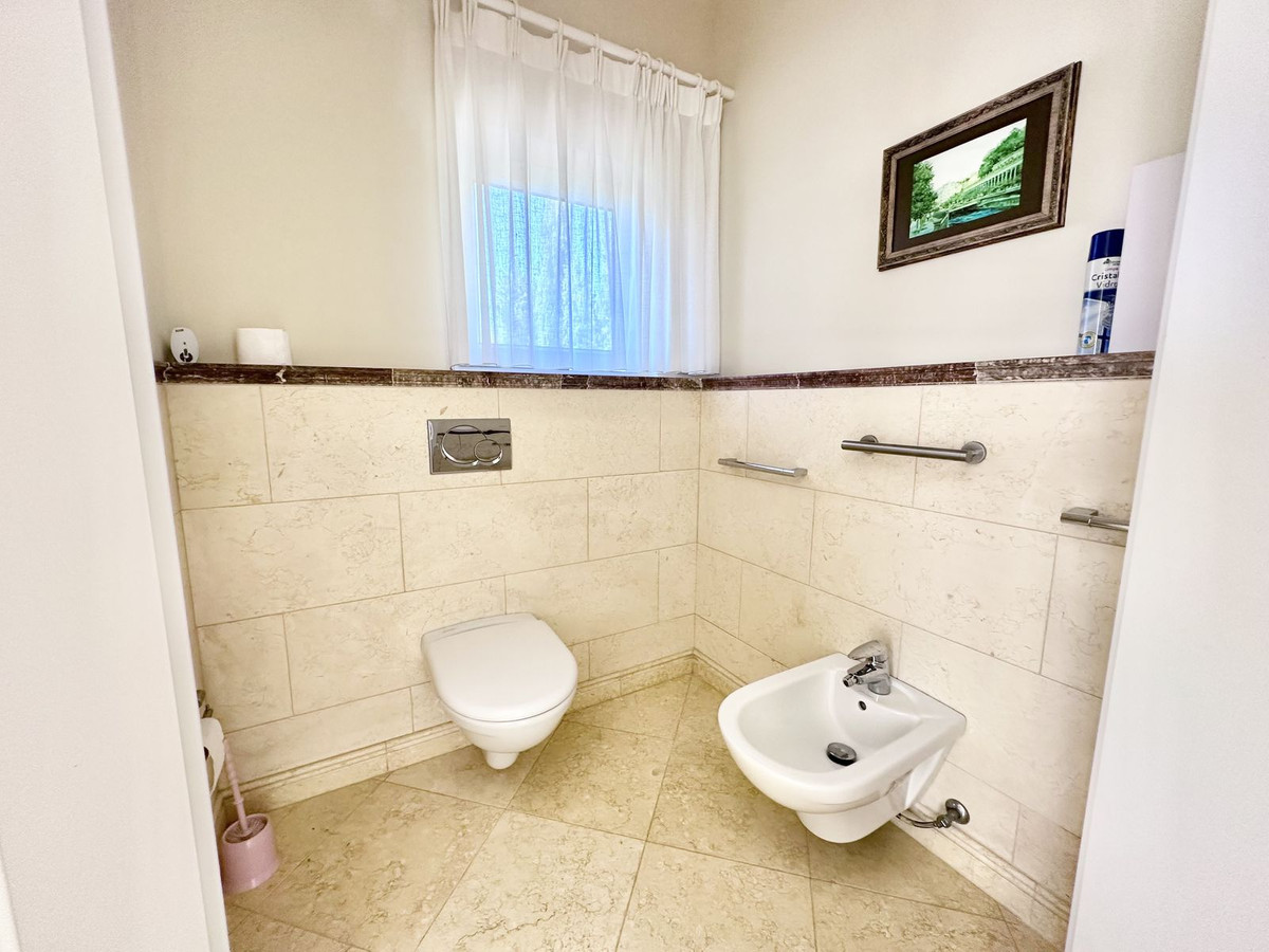 Huis te koop in El Rosario | 6 slaapkamers H5114674