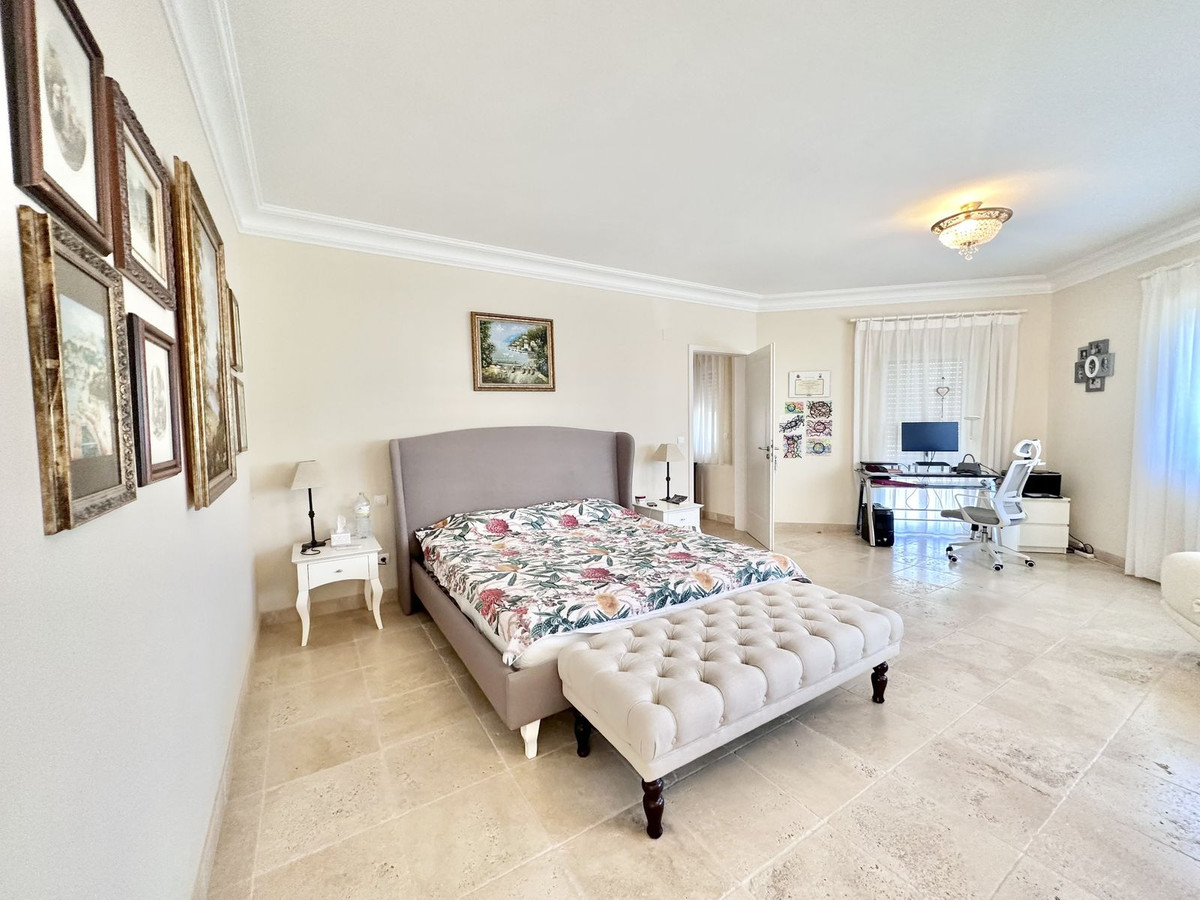 Huis te koop in El Rosario | 6 slaapkamers H5114674