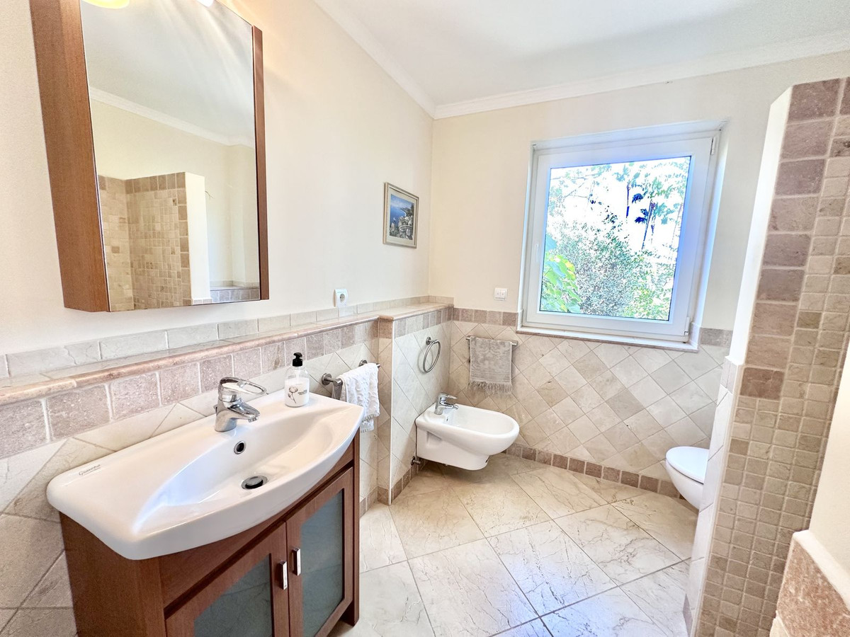 Huis te koop in El Rosario | 6 slaapkamers H5114674