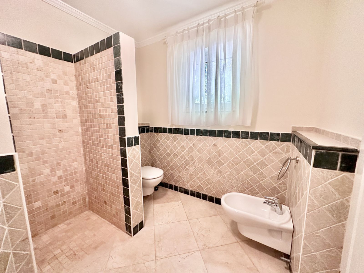 Huis te koop in El Rosario | 6 slaapkamers H5114674