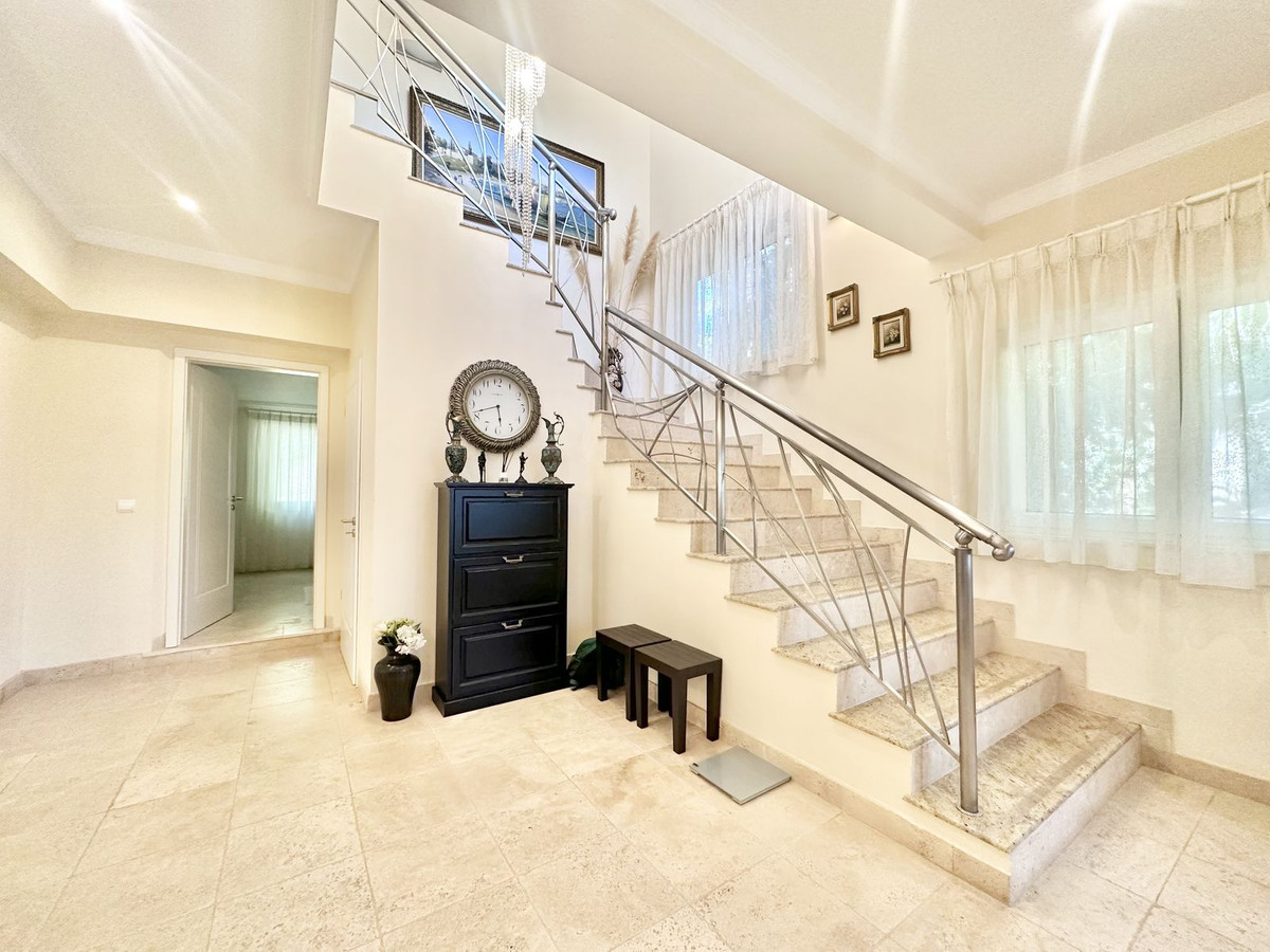 Huis te koop in El Rosario | 6 slaapkamers H5114674