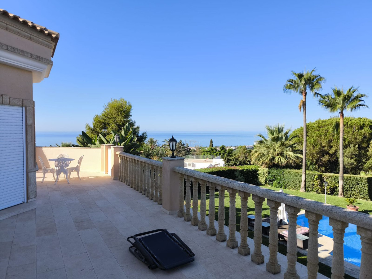 Huis te koop in El Rosario | 6 slaapkamers H5114674