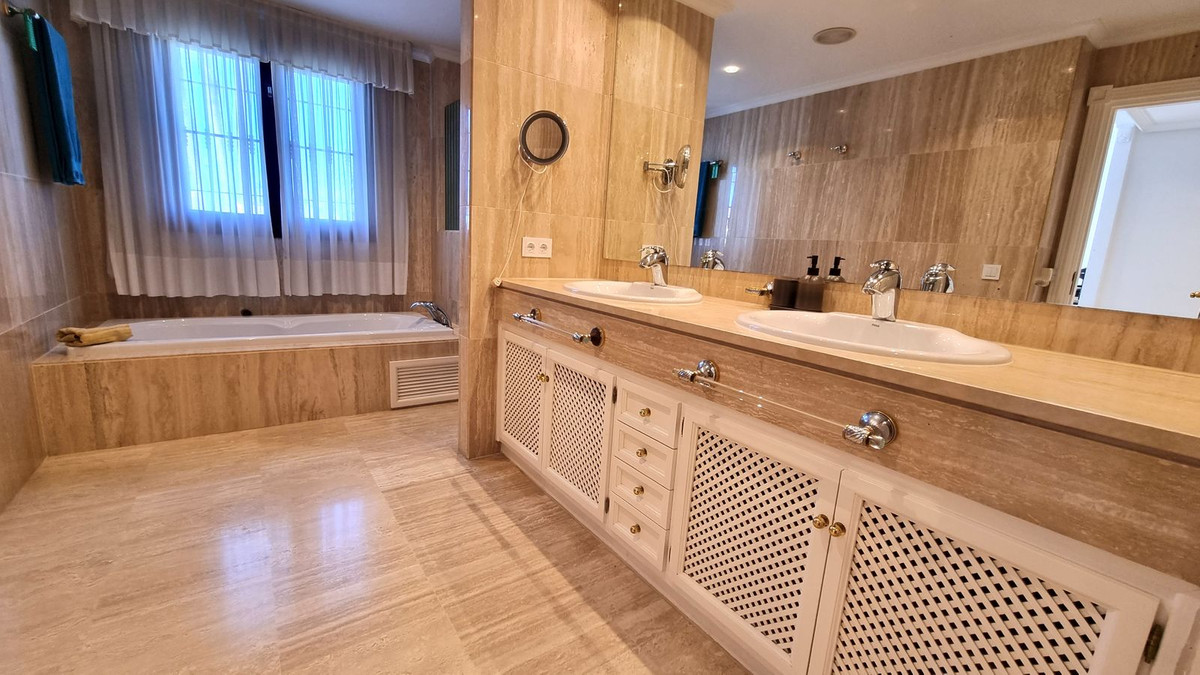 Property main view 12