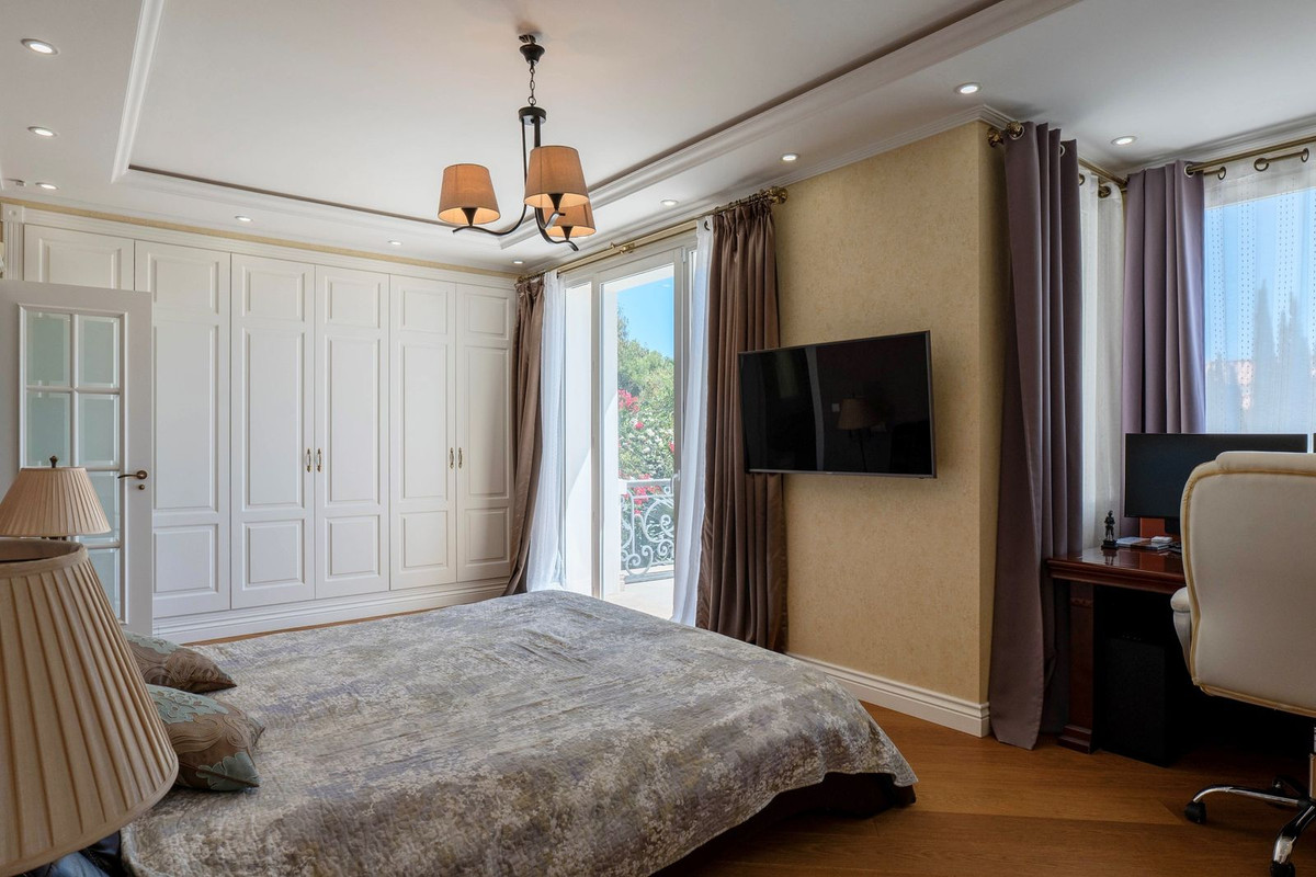 Property main view 33