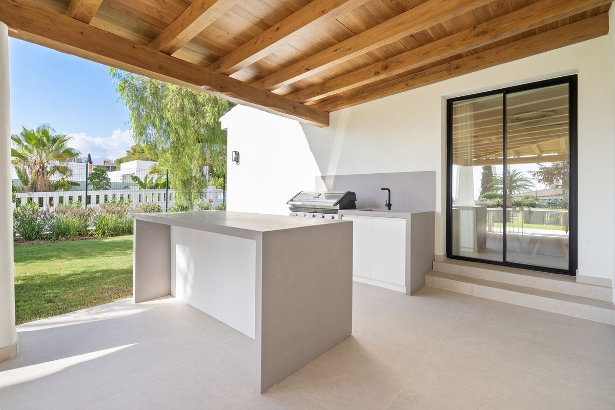 Property main view 44