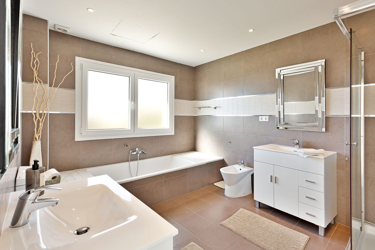 Property main view 33