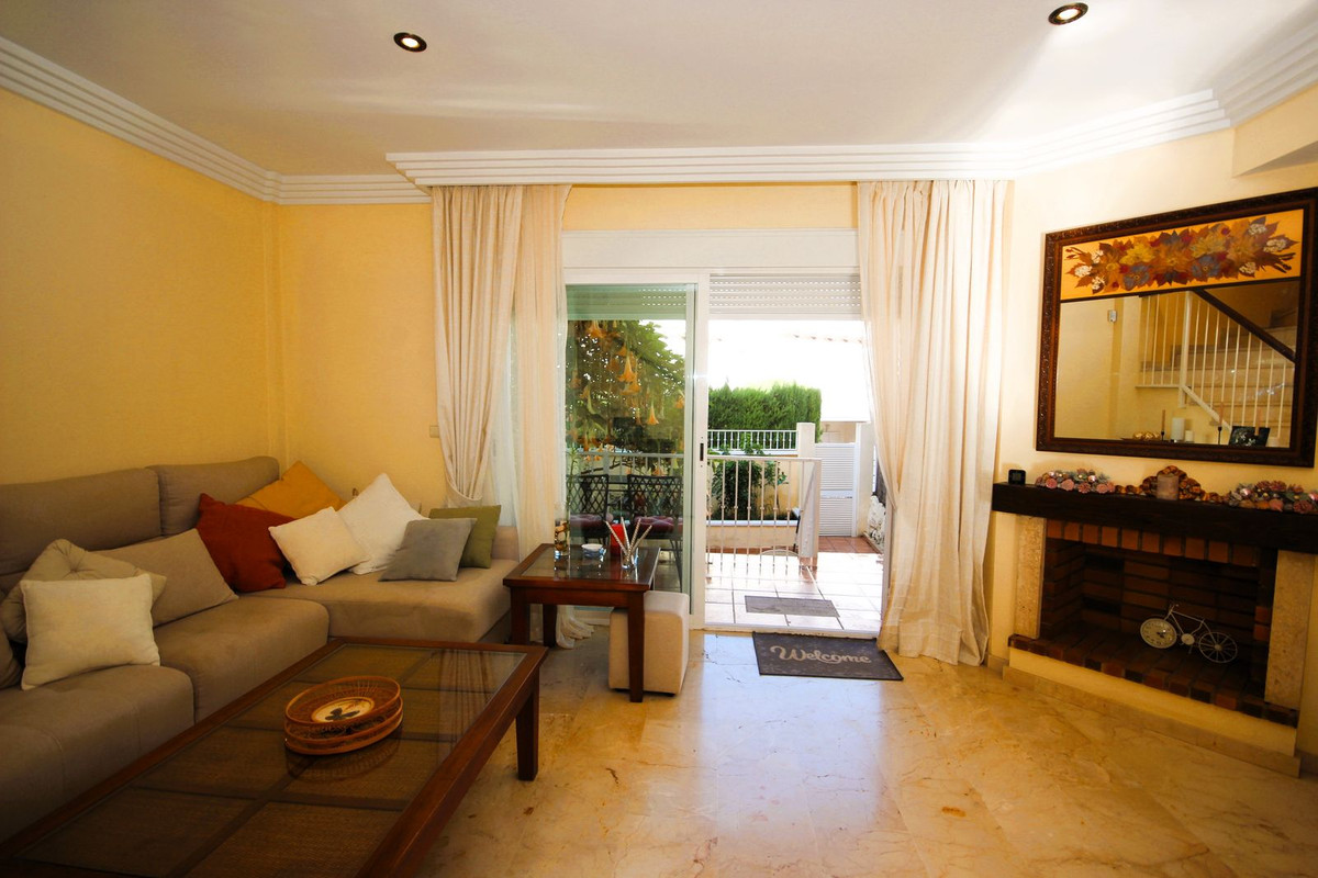 Huis te koop in El Rosario | 4 slaapkamers H5232454