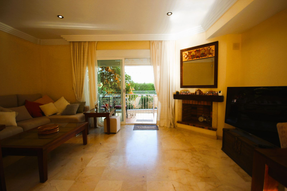 Huis te koop in El Rosario | 4 slaapkamers H5232454