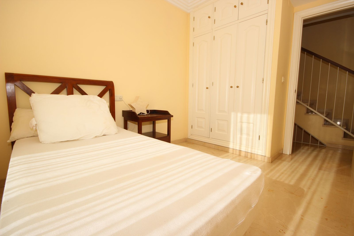 Huis te koop in El Rosario | 4 slaapkamers H5232454