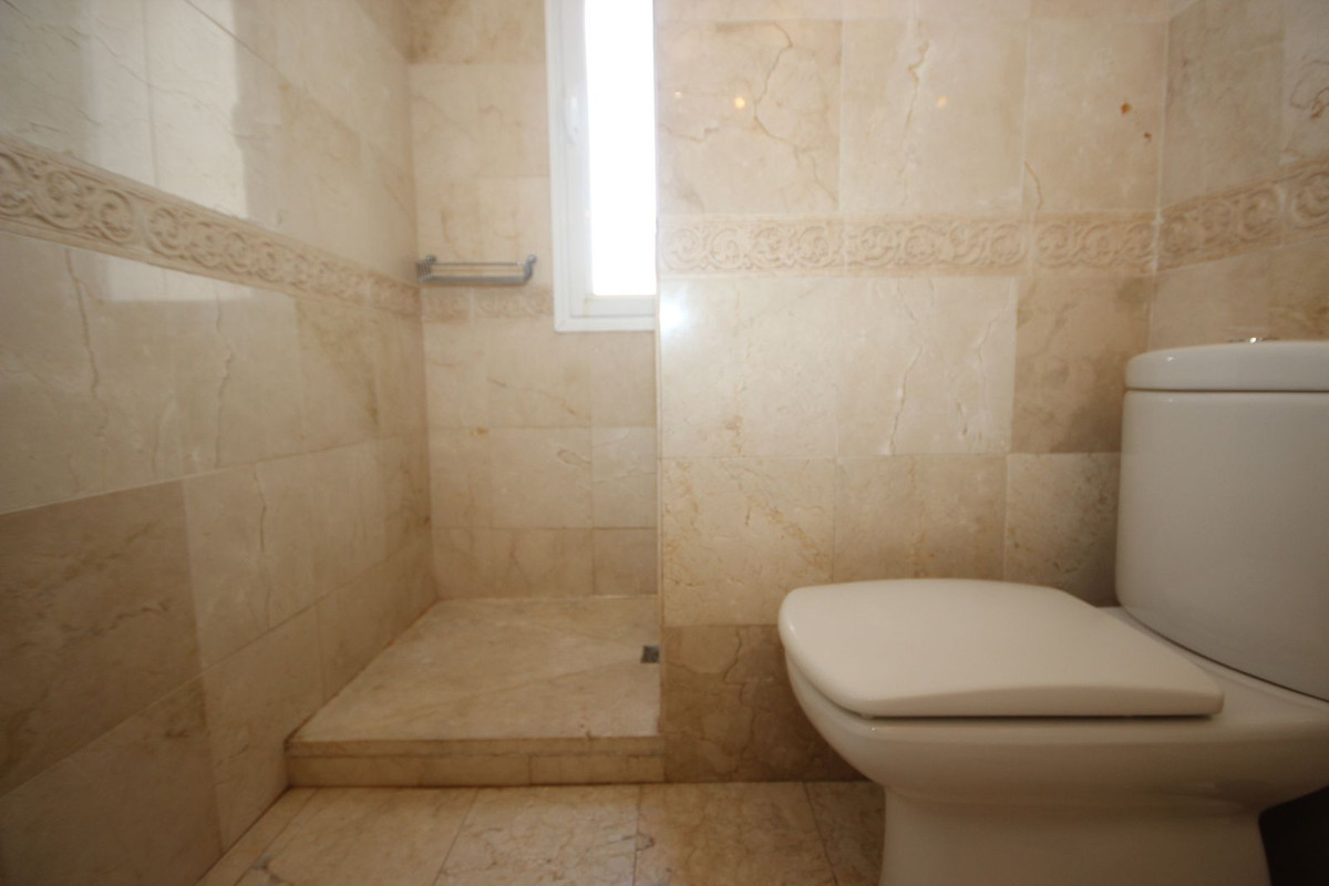 Huis te koop in El Rosario | 4 slaapkamers H5232454