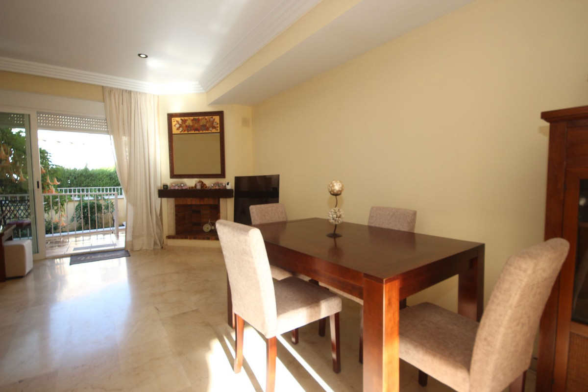 Huis te koop in El Rosario | 4 slaapkamers H5232454