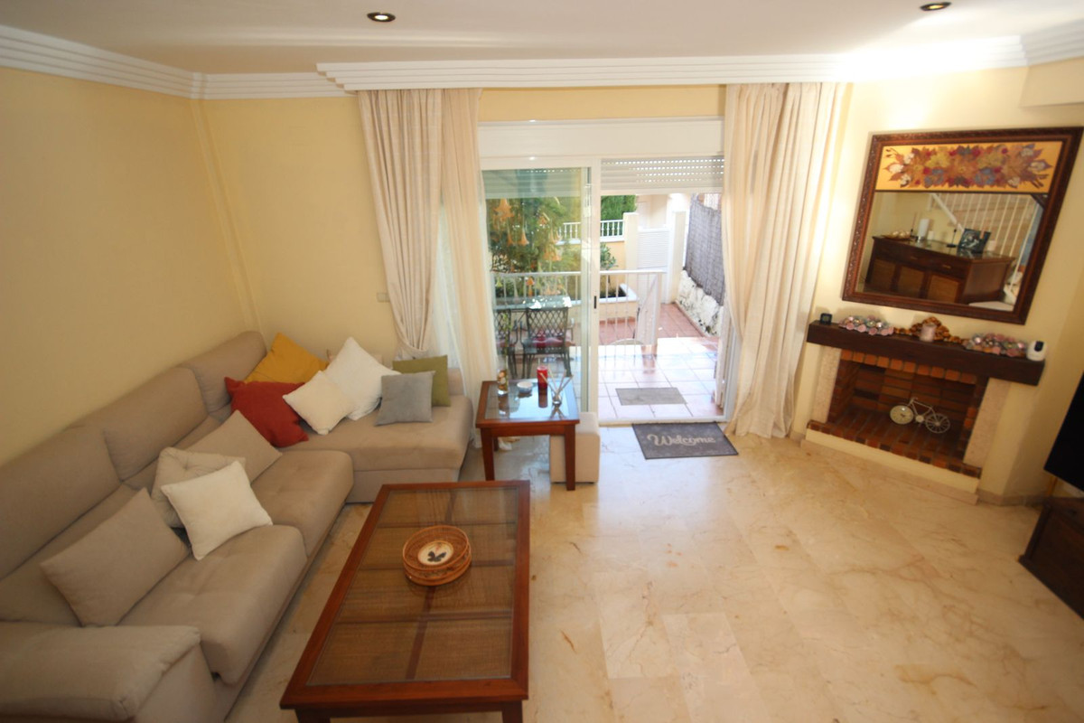 Huis te koop in El Rosario | 4 slaapkamers H5232454