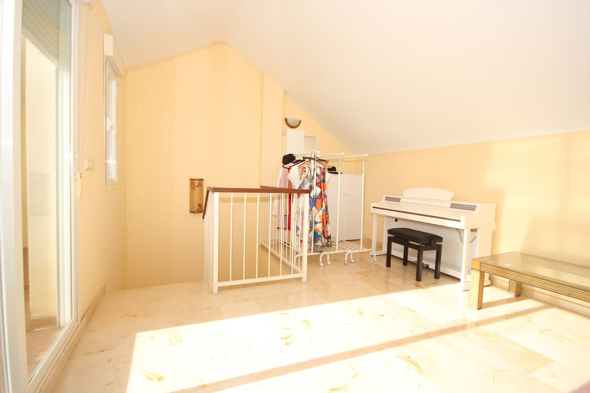 Huis te koop in El Rosario | 4 slaapkamers H5232454