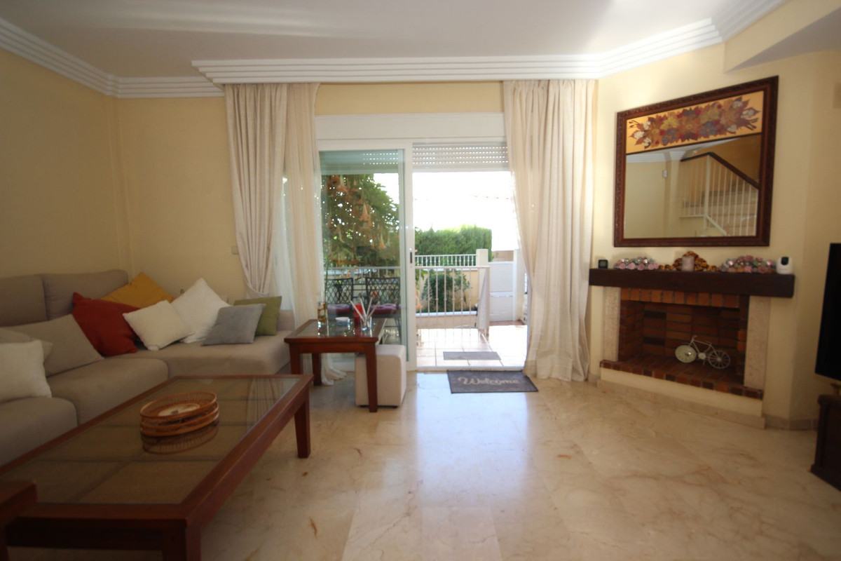 Huis te koop in El Rosario | 4 slaapkamers H5232454