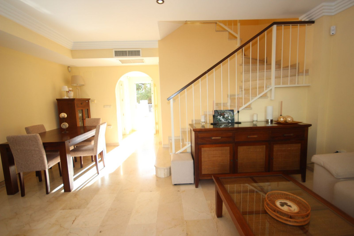 Huis te koop in El Rosario | 4 slaapkamers H5232454