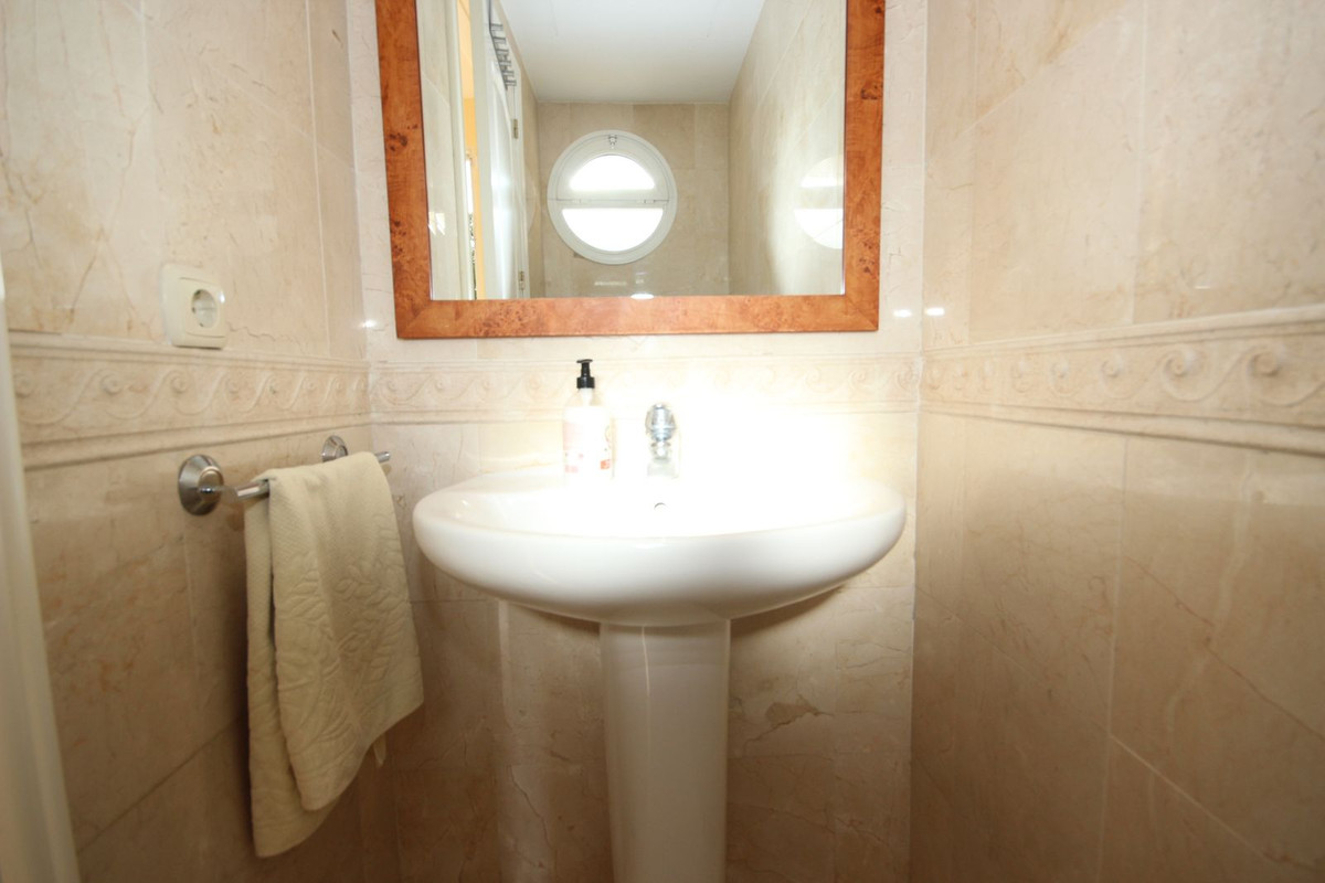 Huis te koop in El Rosario | 4 slaapkamers H5232454