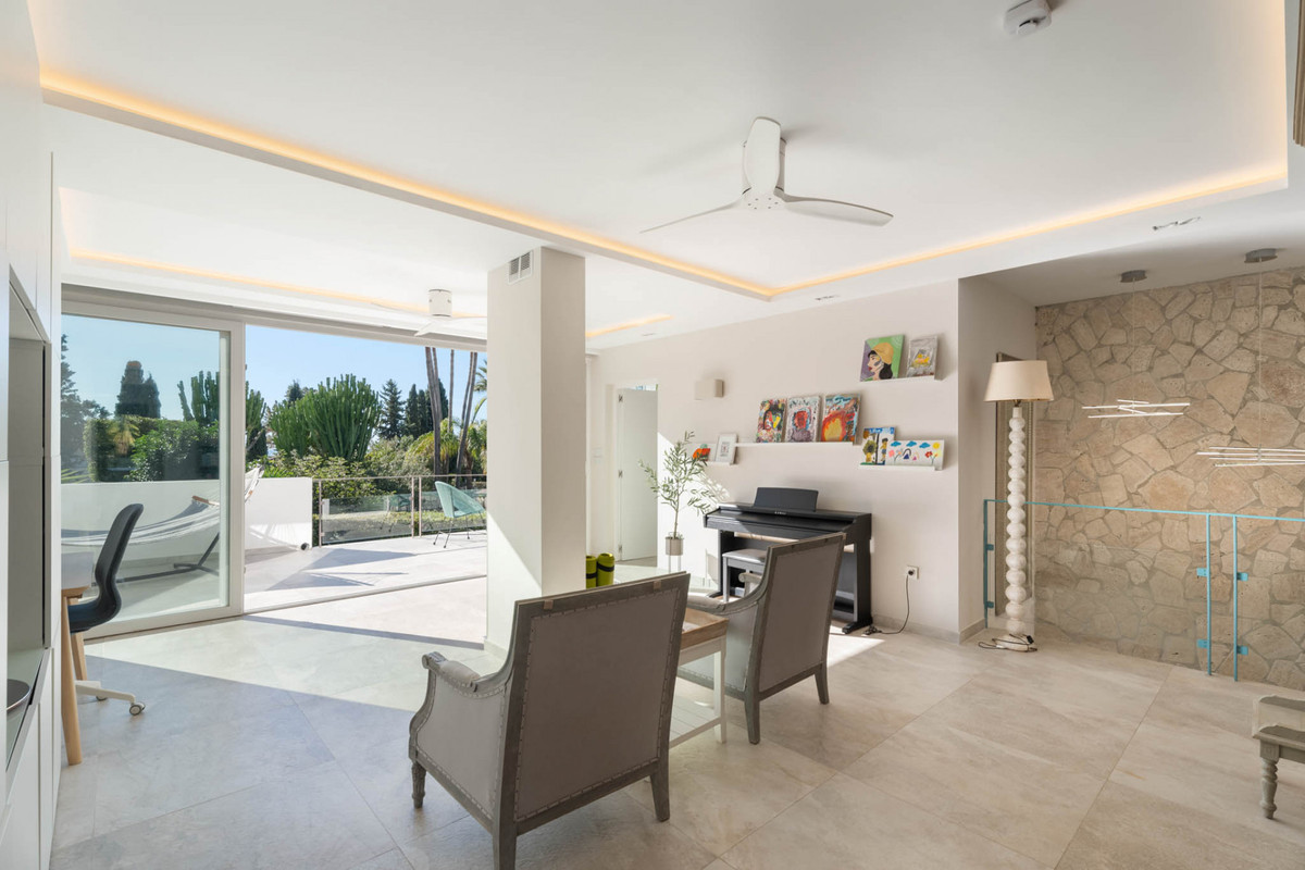 Huis te koop in El Rosario | 6 slaapkamers H5237761