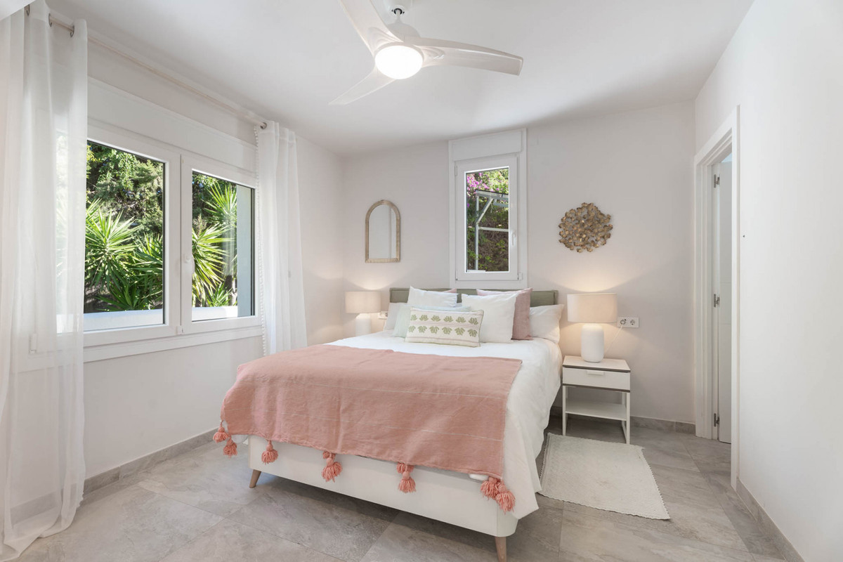 Huis te koop in El Rosario | 6 slaapkamers H5237761