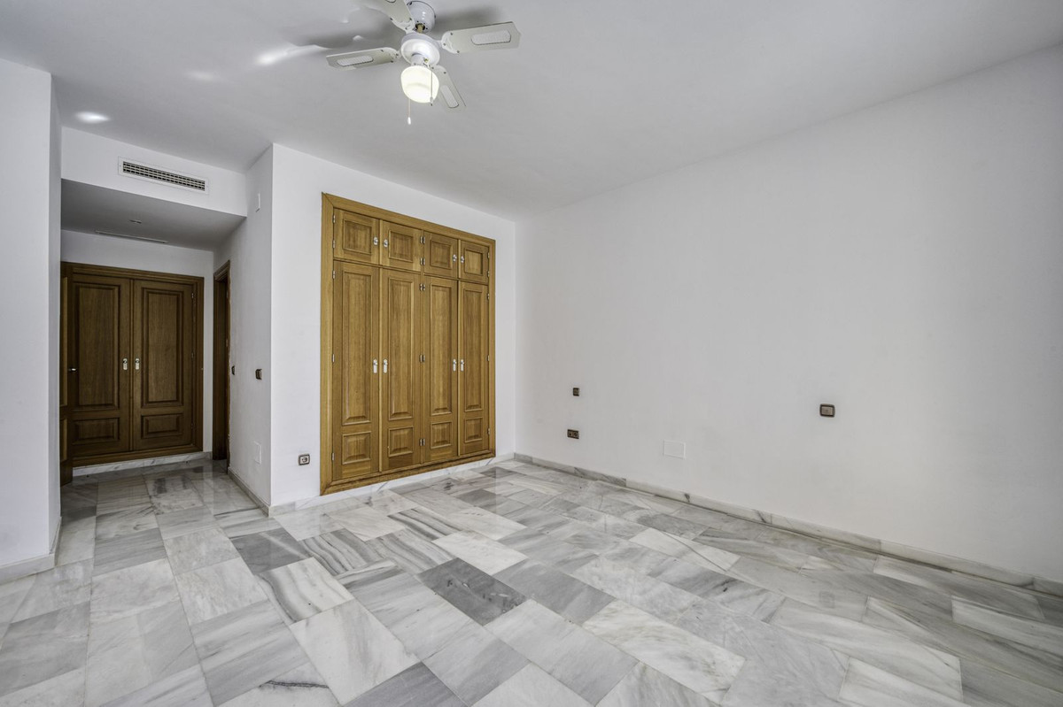 Huis te koop in El Rosario | 4 slaapkamers H5250064