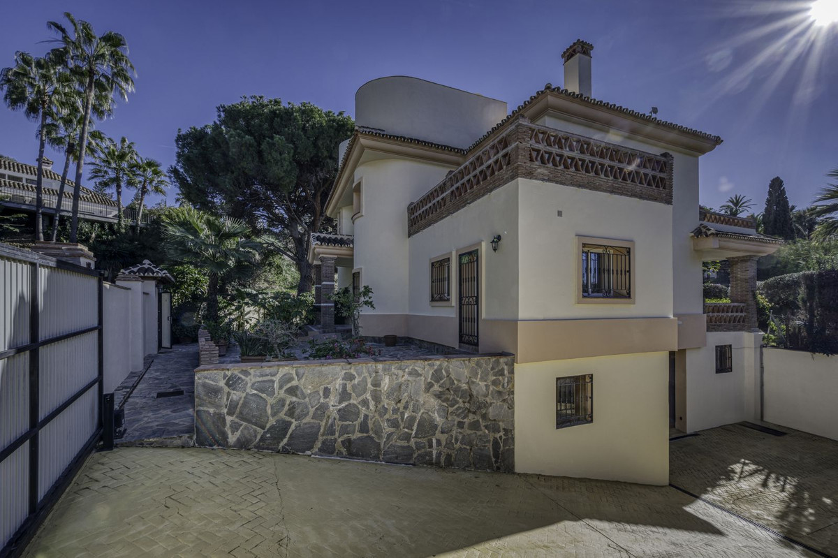 Huis te koop in El Rosario | 4 slaapkamers H5250064