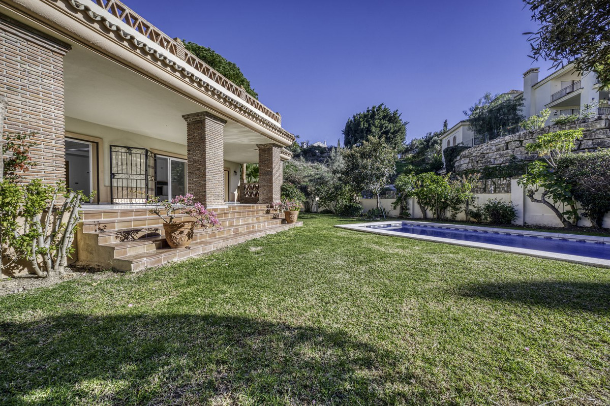 Huis te koop in El Rosario | 4 slaapkamers H5250064