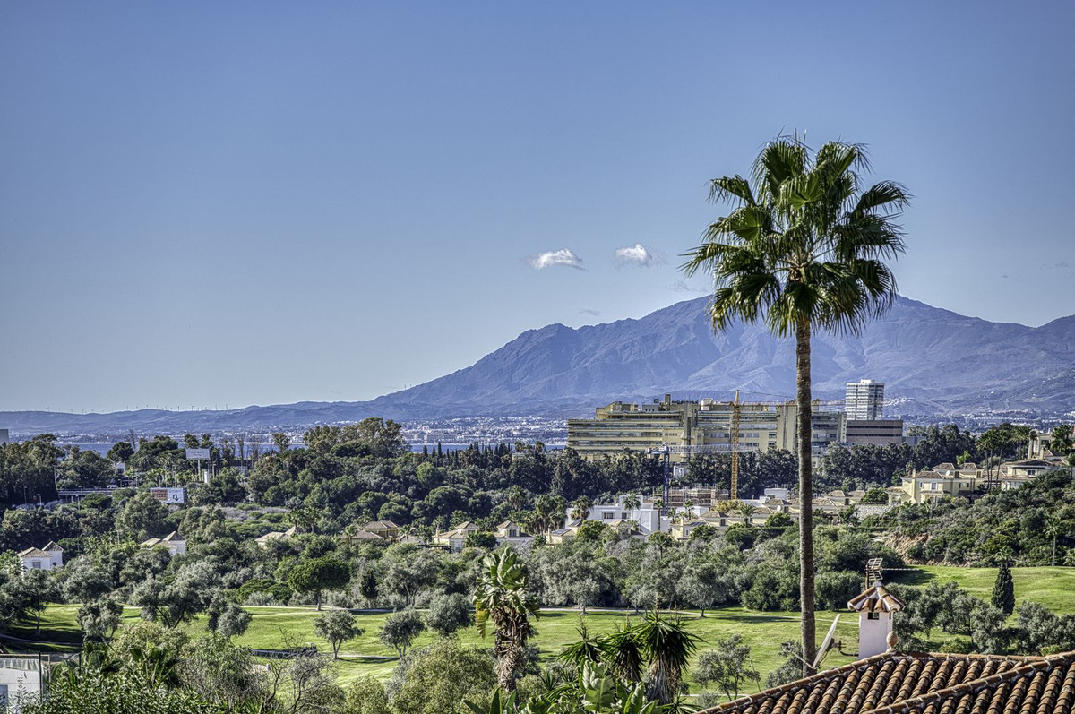 Huis te koop in El Rosario | 4 slaapkamers H5250064