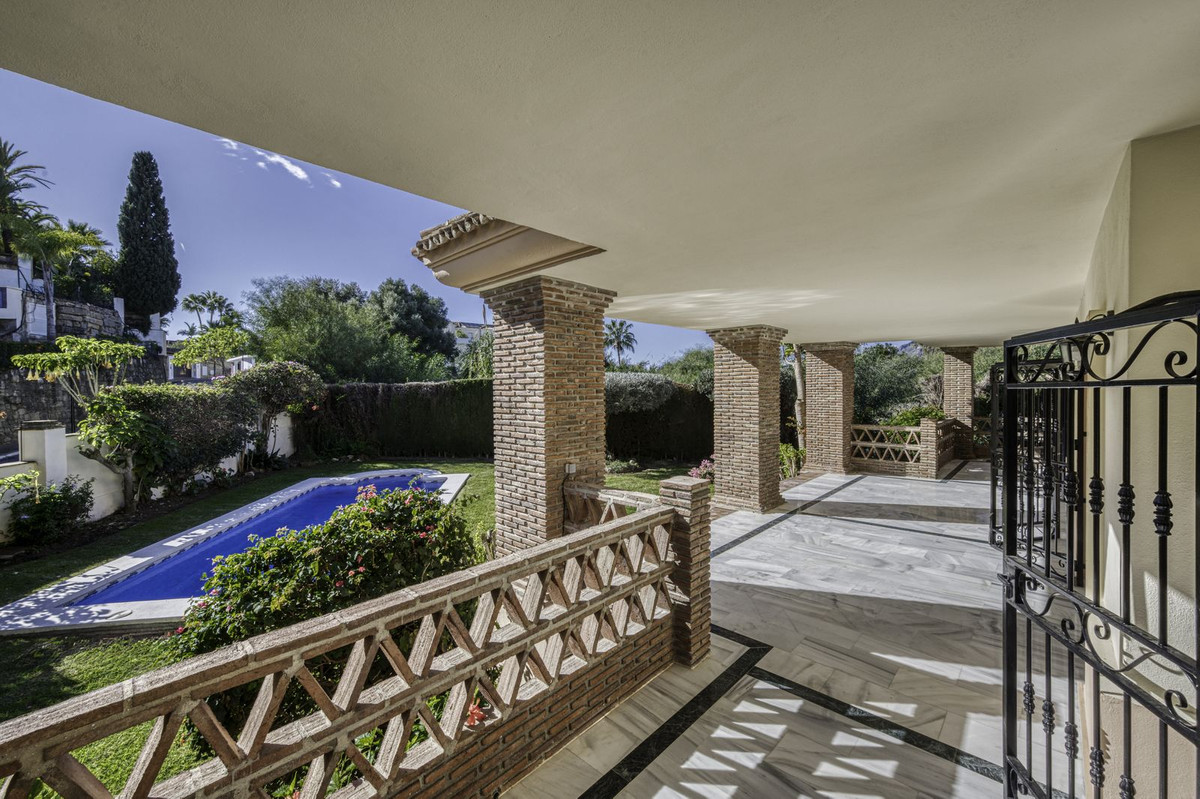 Huis te koop in El Rosario | 4 slaapkamers H5250064