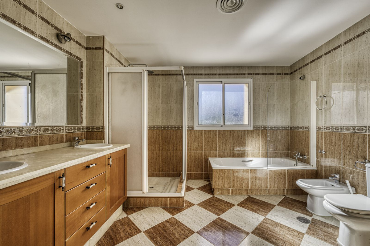 Huis te koop in El Rosario | 4 slaapkamers H5250064