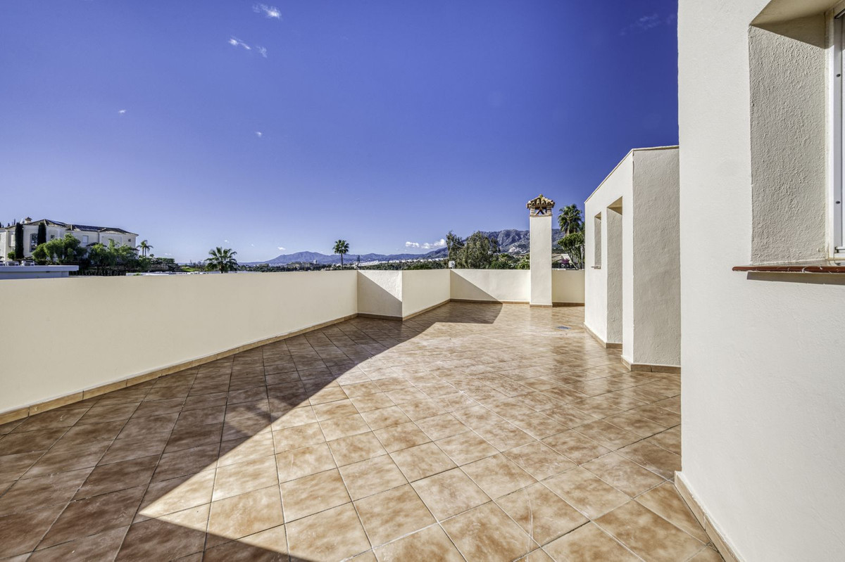 Huis te koop in El Rosario | 4 slaapkamers H5250064