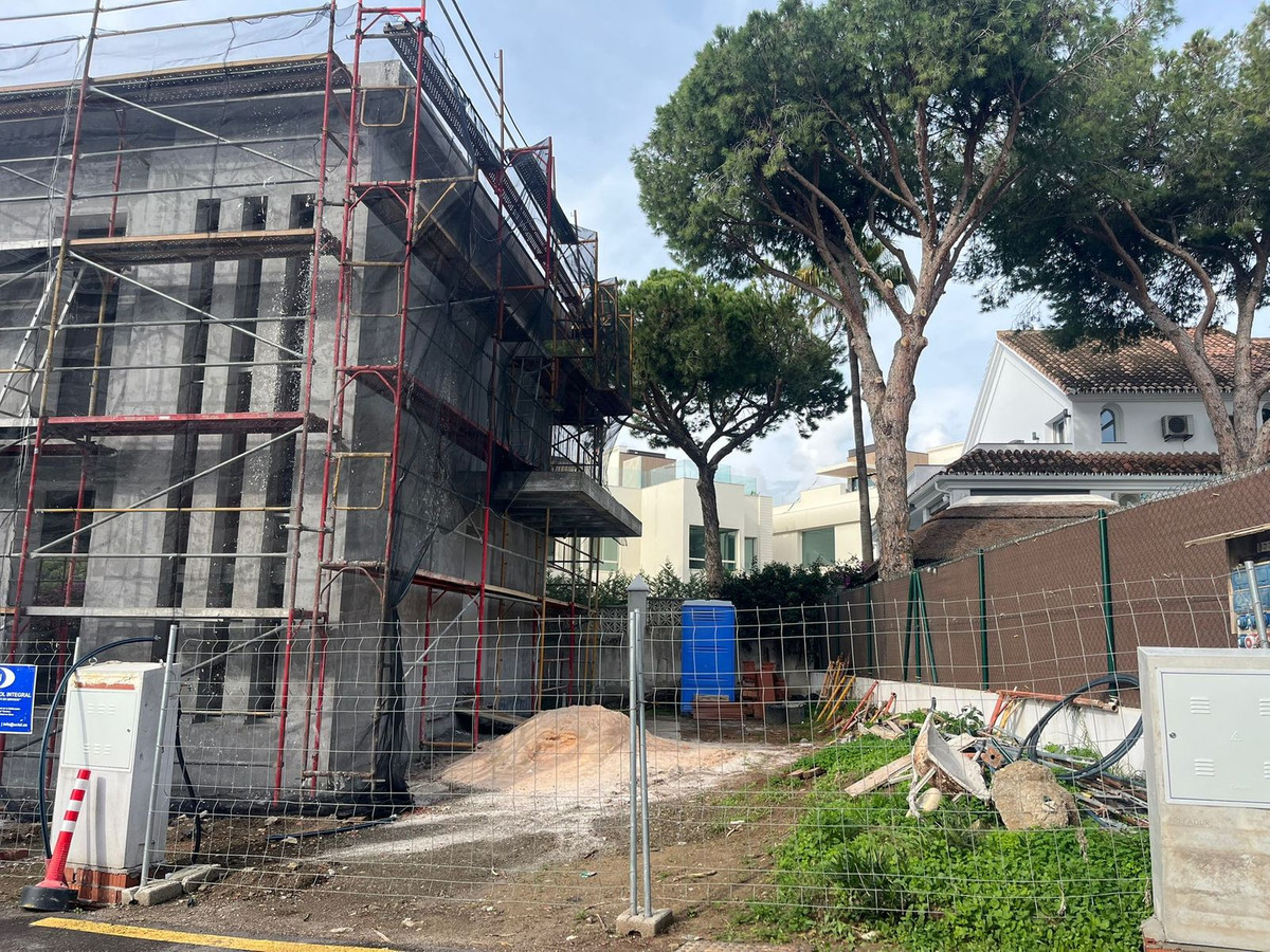 Huis te koop in El Rosario | 4 slaapkamers H5253511