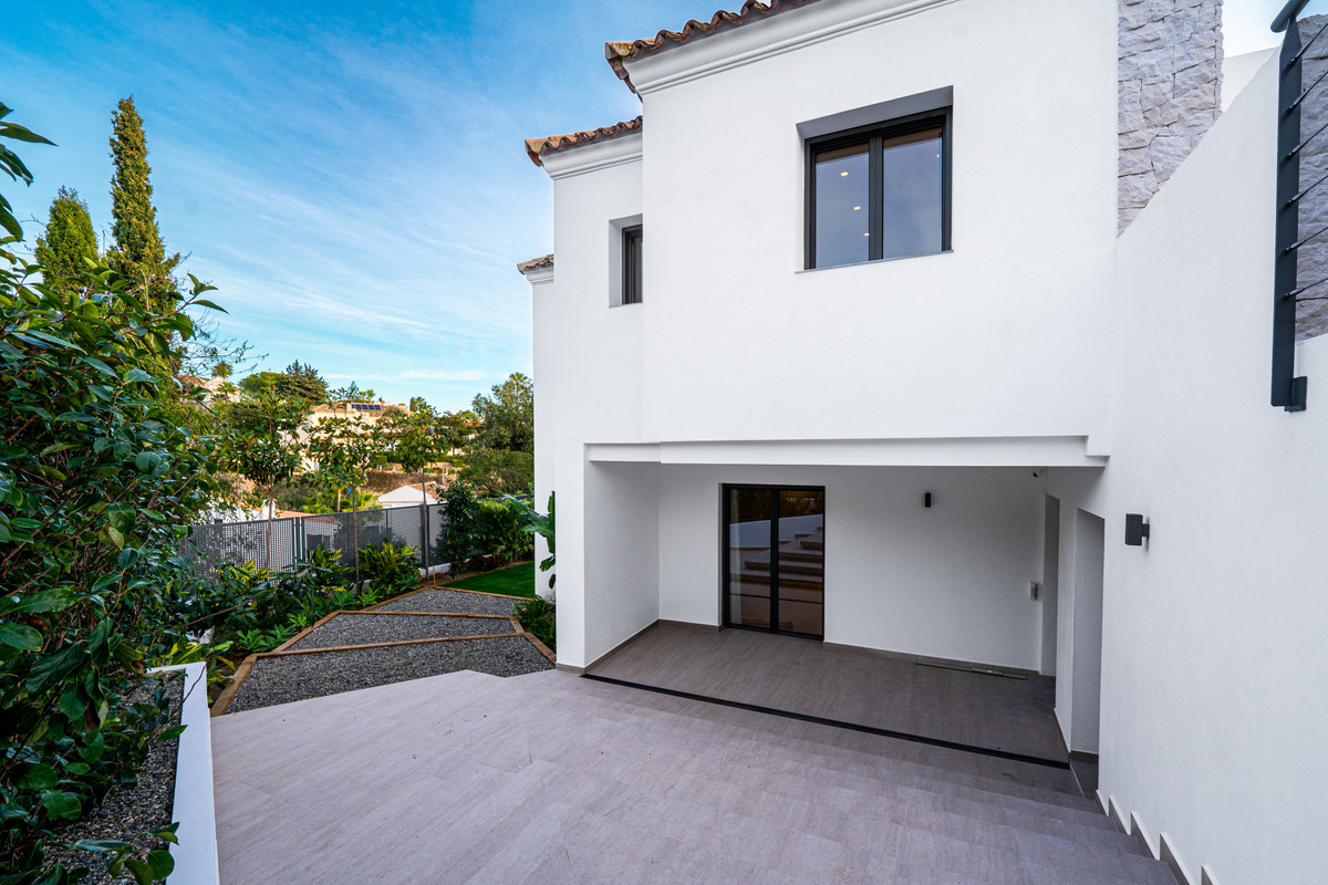 Huis te koop in El Rosario | 4 slaapkamers H5286667