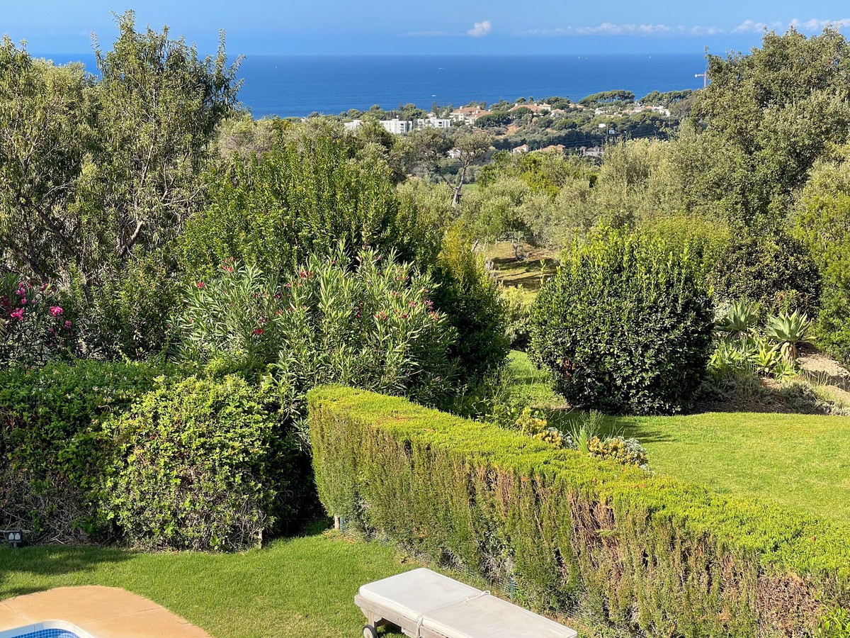 Huis te koop in El Rosario | 7 slaapkamers H5289547