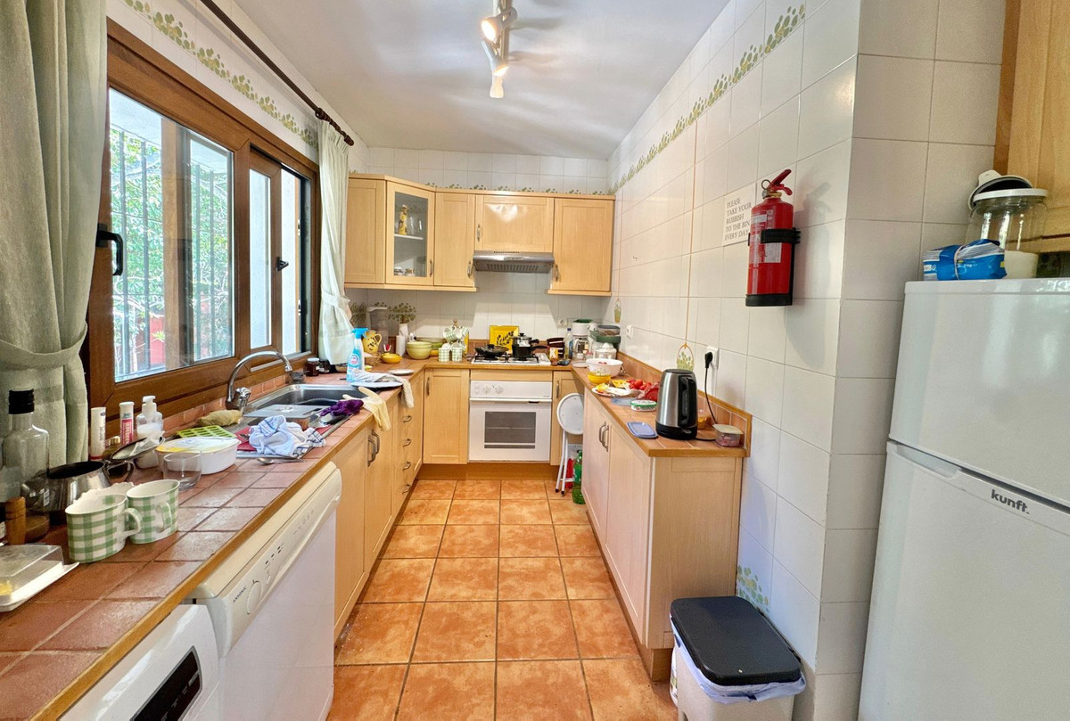 Huis te koop in El Rosario | 5 slaapkamers H5302936