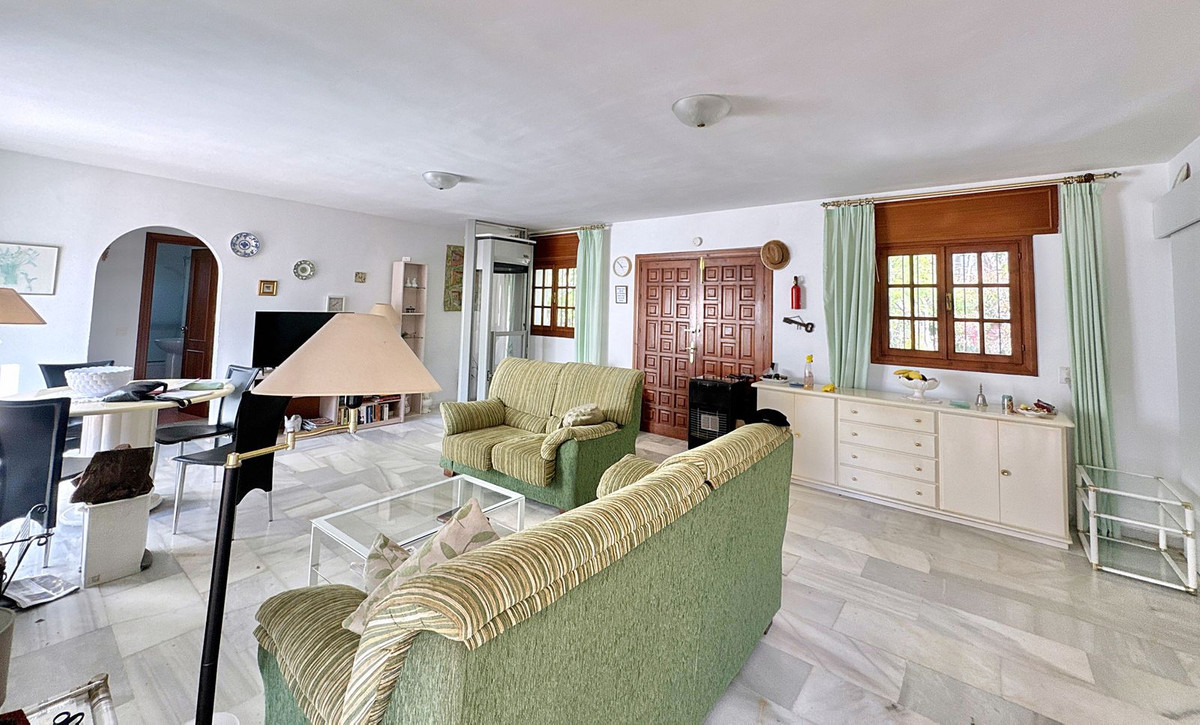 Huis te koop in El Rosario | 5 slaapkamers H5302936