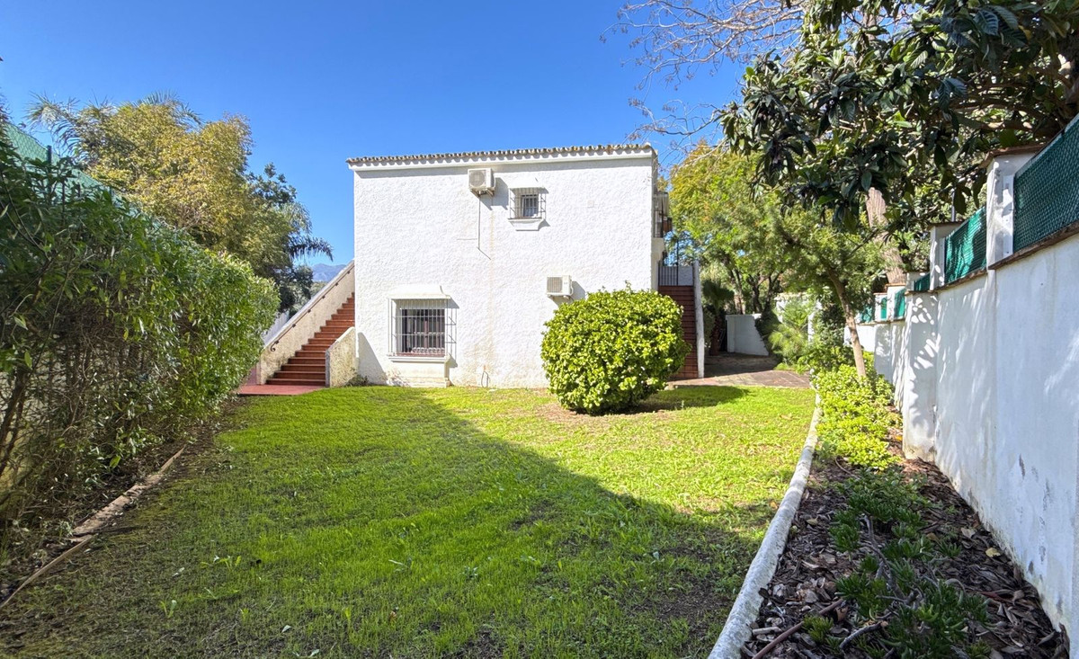 Huis te koop in El Rosario | 5 slaapkamers H5302936