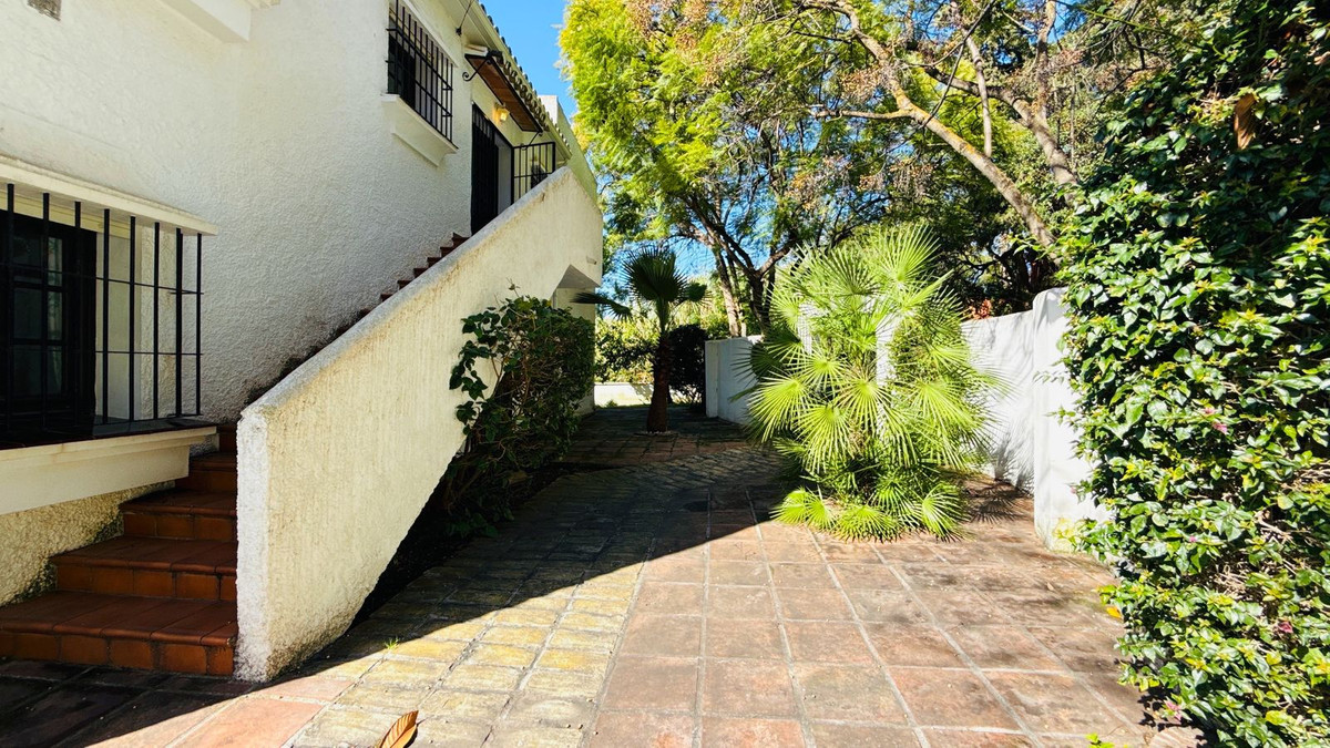 Huis te koop in El Rosario | 5 slaapkamers H5302936