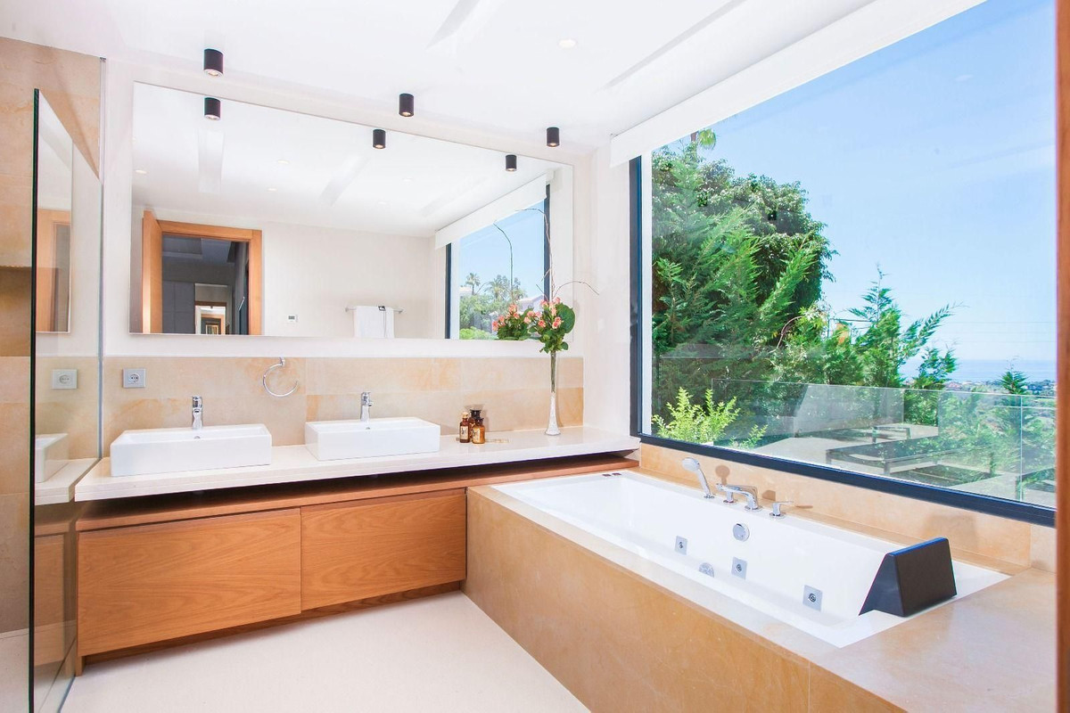 Huis te koop in El Rosario | 6 slaapkamers H5346703