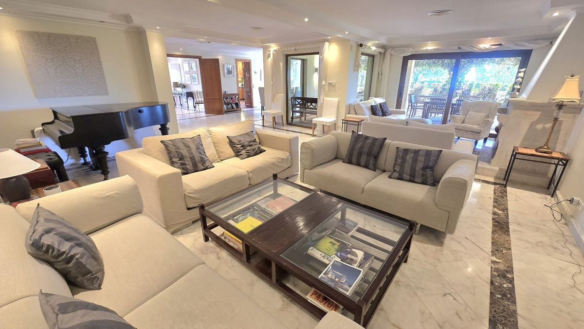 Huis te koop in El Rosario | 7 slaapkamers H5356741