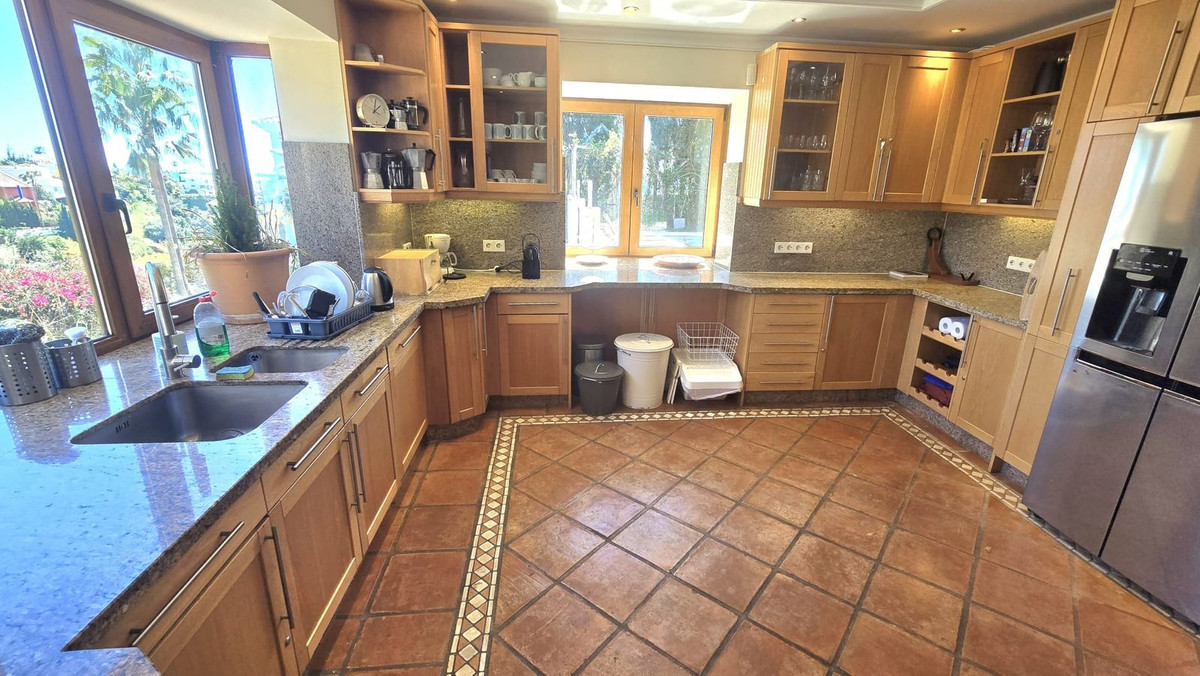 Huis te koop in El Rosario | 7 slaapkamers H5356741