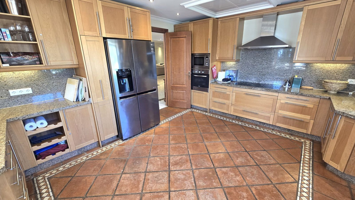 Huis te koop in El Rosario | 7 slaapkamers H5356741