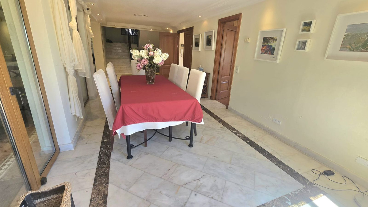 Huis te koop in El Rosario | 7 slaapkamers H5356741
