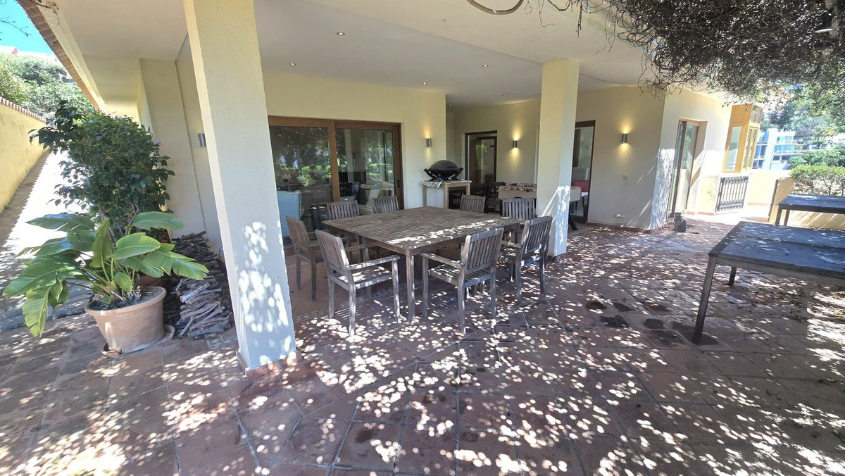 Huis te koop in El Rosario | 7 slaapkamers H5356741